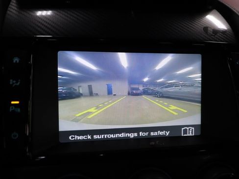 Used 2016 Jaguar F-TYPE R image 26