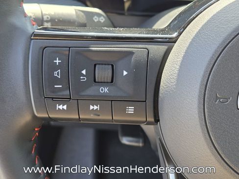 Used 2025 Nissan Kicks SR AWD/4WD image 22