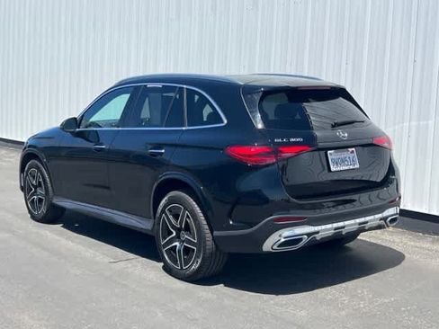 Used 2026 Mercedes-Benz GLC 300 image 4