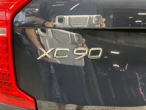 Used 2023 Volvo XC90 T8 Plus w/ Protection Package Premier AWD/4WD image 7