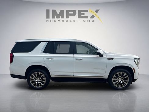 Used 2025 GMC Yukon Denali AWD/4WD image 6