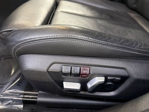 Used 2018 BMW 330i Sedan w/ Convenience Package image 15