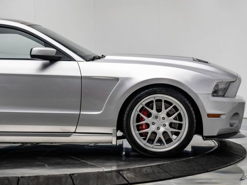 Used 2012 Ford Mustang Shelby GT500 w/ SVT Performance Pkg RWD image 27