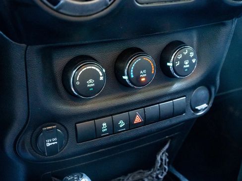 Used 2013 Jeep Wrangler Unlimited Sport AWD/4WD image 22