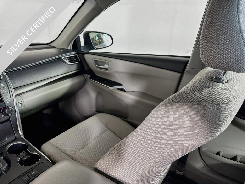 Used 2017 Toyota Camry LE FWD image 21