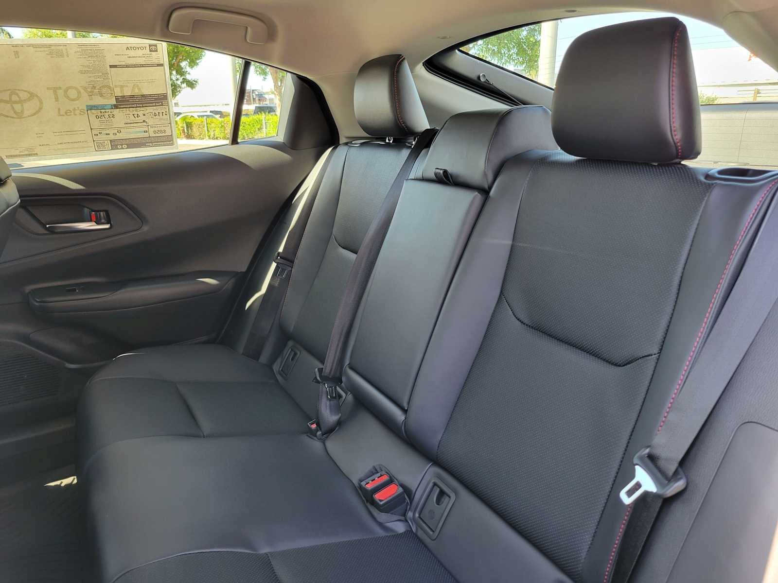 New 2027 Toyota Prius Plug-In Hybrid FWD image 17