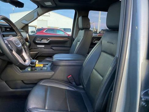 Used 2024 GMC Sierra 1500 Denali w/ Technology Package AWD/4WD image 12