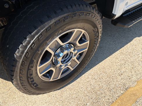 Used 2024 Ford F250 XLT w/ FX4 Off-Road Package AWD/4WD image 5