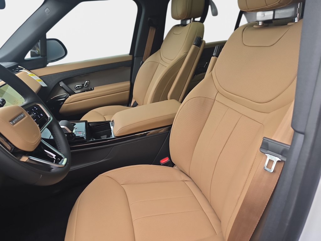 New 2027 Land Rover Range Rover Sport SE AWD/4WD image 12