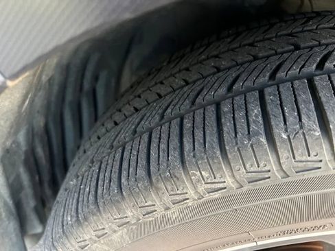 Used 2019 Subaru Forester Limited AWD/4WD image 14