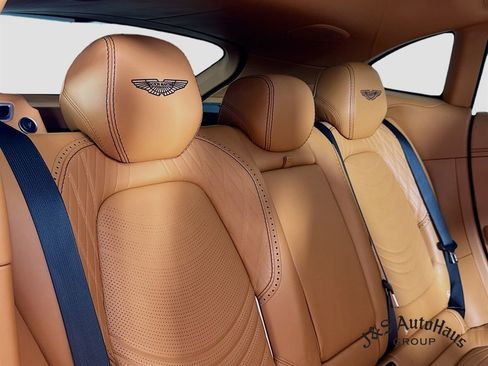 Used 2022 Aston Martin DBX AWD/4WD image 35