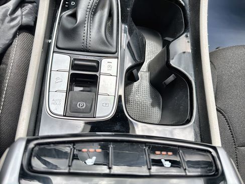 Certified 2022 Hyundai Tucson SEL w/ Convenience Package FWD image 17
