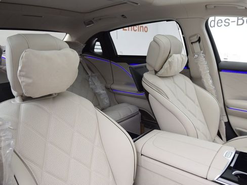 New 2026 Mercedes-Benz Maybach S 580 4MATIC image 17