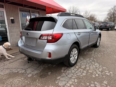 Used 2015 Subaru Outback 2.5i Premium image 4