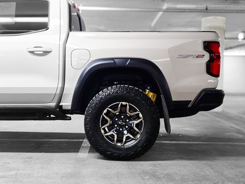 Used 2026 Chevrolet Colorado ZR2 w/ Technology Package image 16