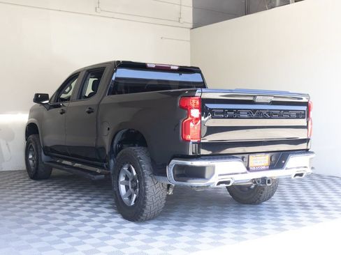 Used 2022 Chevrolet Silverado 1500 LT w/ Z71 Off-Road Package AWD/4WD image 15