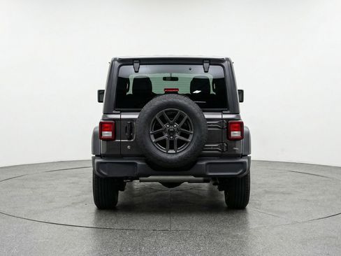 Used 2025 Jeep Wrangler Sport S image 7
