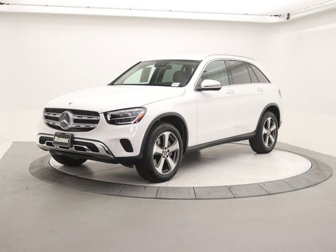 Certified 2022 Mercedes-Benz GLC 300 image 3