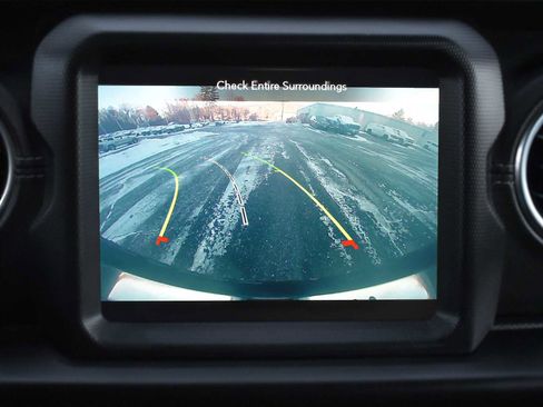 Used 2020 Jeep Wrangler Unlimited Sahara image 20