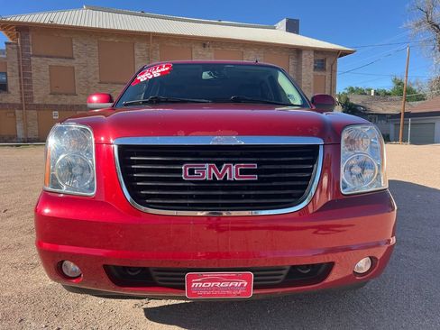 Used 2013 GMC Yukon XL SLT w/ SLT-2 Equipment Package AWD/4WD image 2