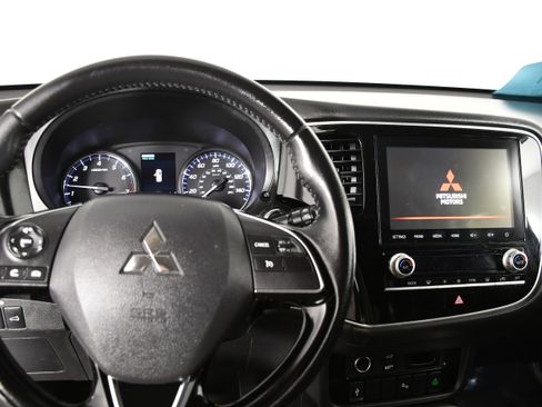 Used 2020 Mitsubishi Outlander SEL AWD/4WD image 17
