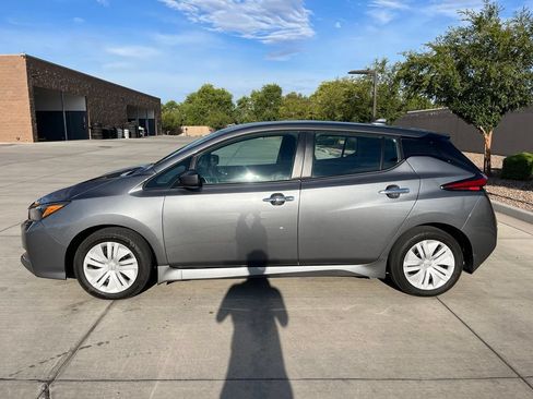 Used 2025 Nissan Leaf S FWD image 7