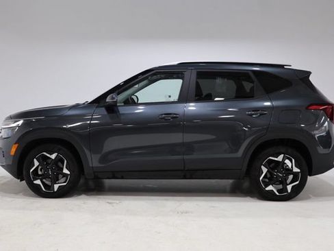 Used 2025 Kia Seltos S FWD image 4