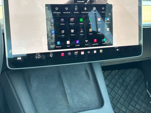 Used 2023 Tesla Model 3 Standard Range RWD image 27