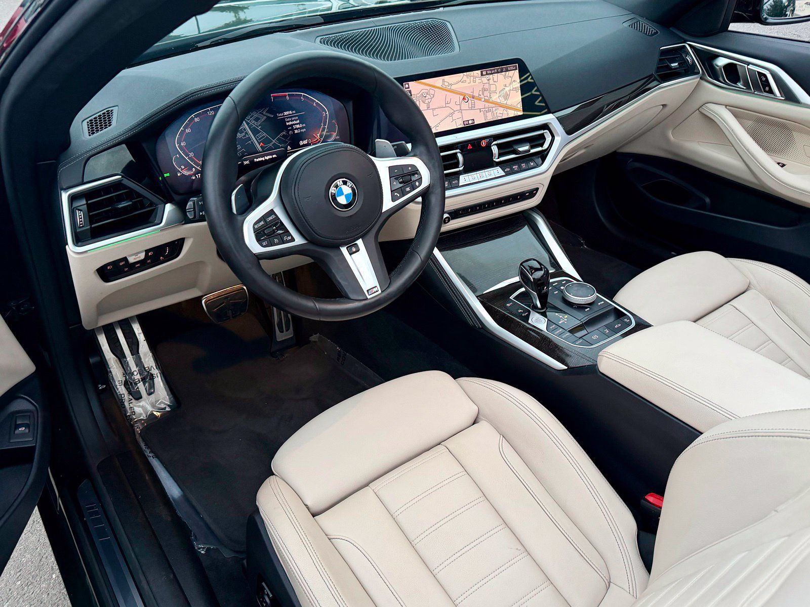 Used 2022 BMW 430i Convertible w/ M Sport Package RWD image 29