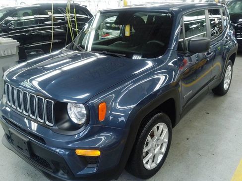 Used 2023 Jeep Renegade Latitude AWD/4WD image 1