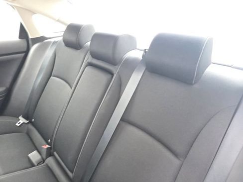 Used 2019 Honda Civic EX image 10