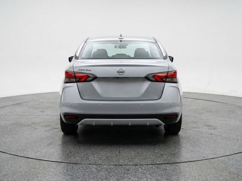 Used 2025 Nissan Versa SV FWD image 7