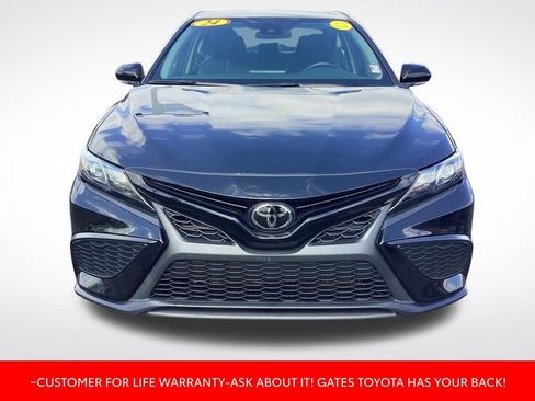 Used 2024 Toyota Camry SE FWD image 2