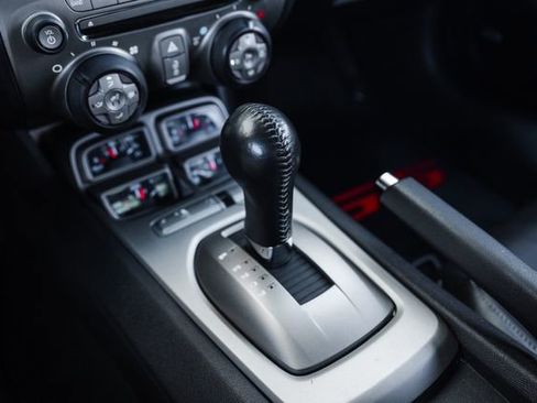 Used 2010 Chevrolet Camaro SS w/ RS Package image 12