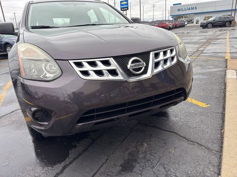 Used 2014 Nissan Rogue S w/ Convenience Package AWD/4WD image 5