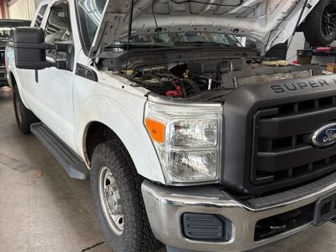 Used 2011 Ford F250 XL w/ XL Value Pkg RWD image 4