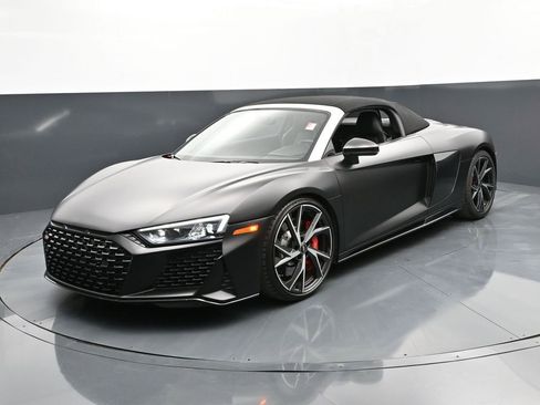 Used 2021 Audi R8 V10 w/ Premium Package image 57