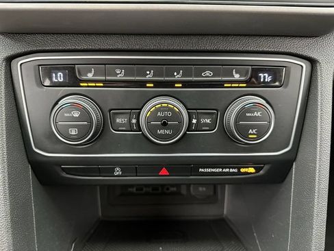 Used 2021 Volkswagen Atlas SE w/ Towing Package AWD/4WD image 18