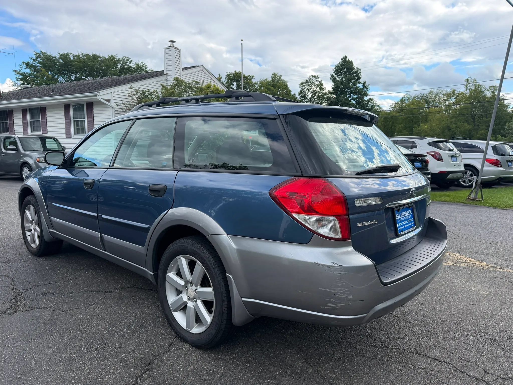 Used 2008 Subaru Outback 2.5i L.L. Bean AWD/4WD image 6