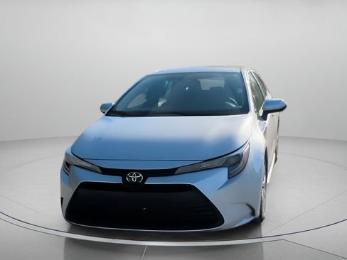 Used 2024 Toyota Corolla LE image 7