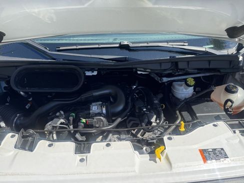 Used 2020 Ford Transit 250 Medium Roof image 15
