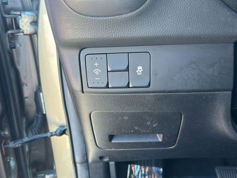 Used 2016 Kia Soul w/ Convenience Package FWD image 14