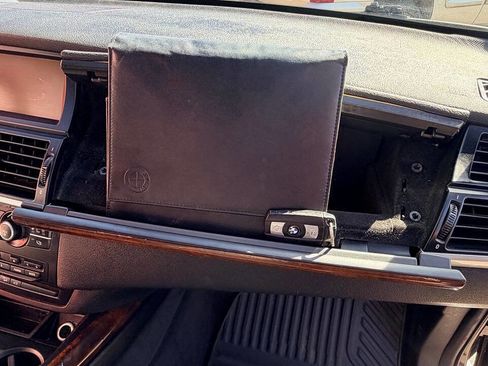 Used 2007 BMW X5 4.8i image 21