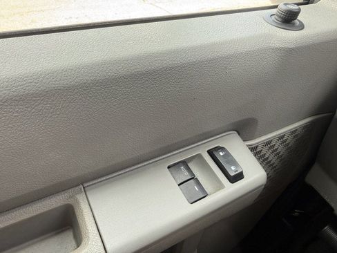 Used 2021 Ford E-350 and Econoline 350 Super Duty w/ Power Windows & Locks Group RWD image 26