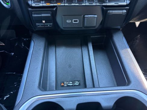 Used 2021 Chevrolet Silverado 1500 LTZ w/ LTZ Premium Package image 53