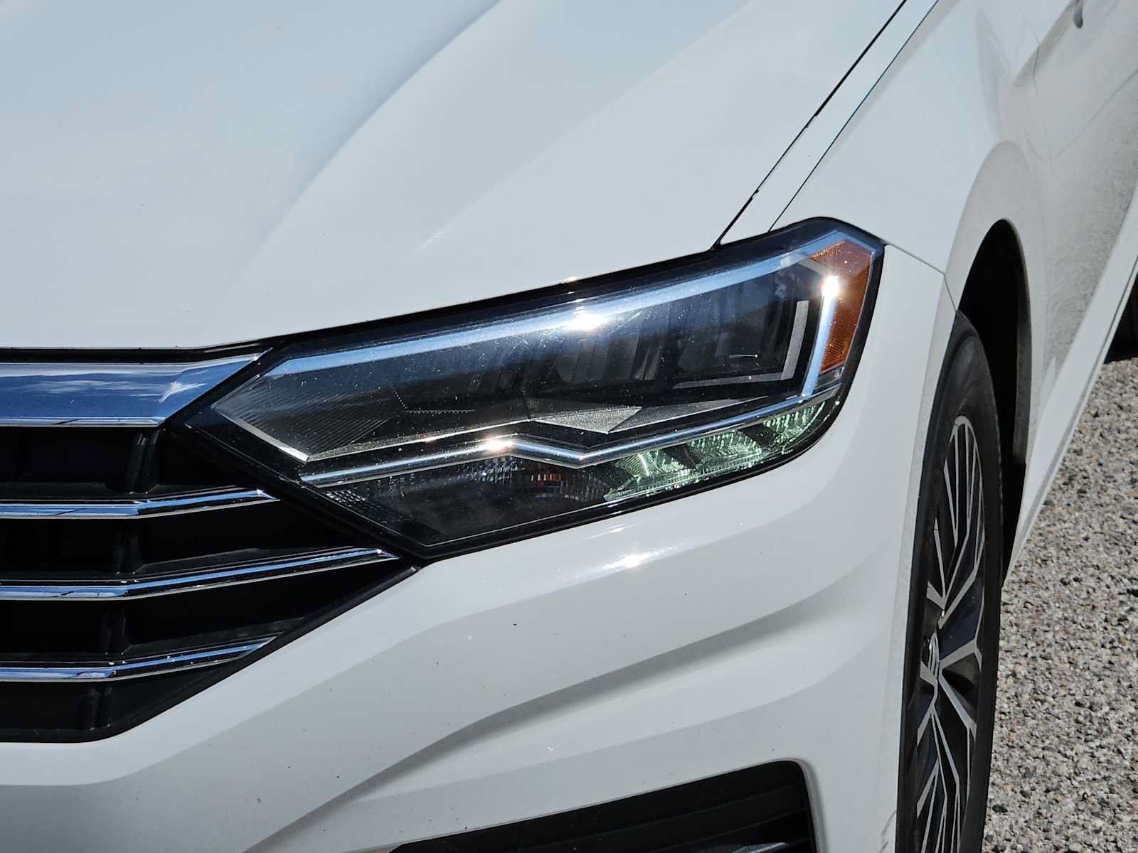 Used 2020 Volkswagen Jetta SE w/ SE Cold Weather Package FWD image 9