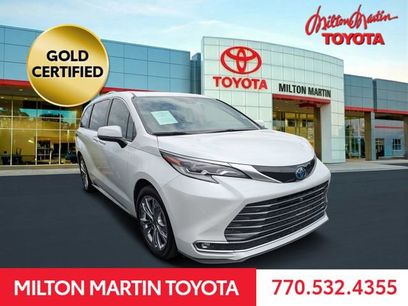 Certified 2023 Toyota Sienna Platinum