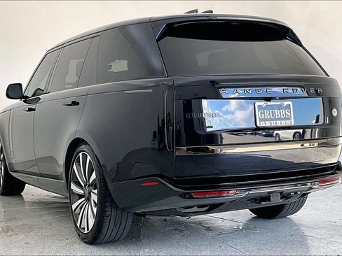 Used 2023 Land Rover Range Rover SV AWD/4WD image 15