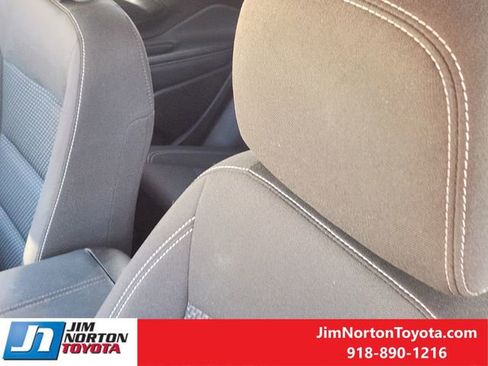 Used 2024 GMC Terrain SLE image 16