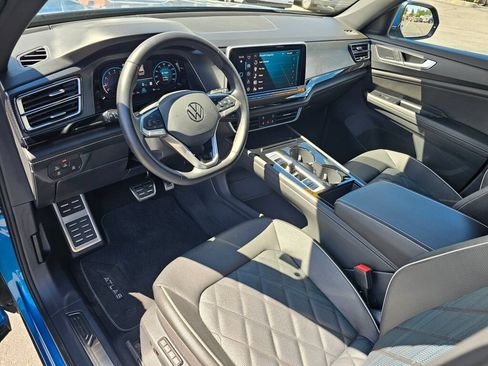 Certified 2025 Volkswagen Atlas Cross Sport SEL Premium R-Line AWD/4WD image 2